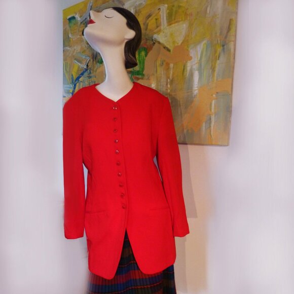 Vintege flattering office blazer or jacket, Size 8, Made in Canada - Picture 2 of 4